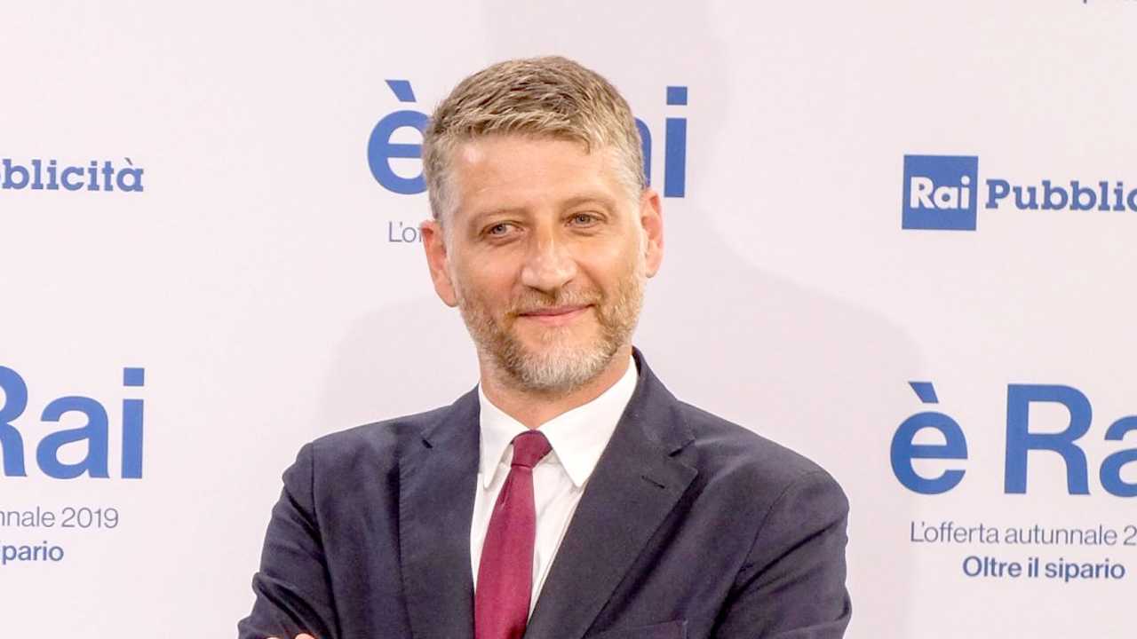 Chi è Alessandro Giuli, probabile nuovo presidente della fondazione MAXXI di Roma? Curiosità e biografia