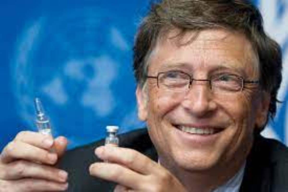 Bill Gates partecipa a Palazzo Chigi a un incontro sull'IA.