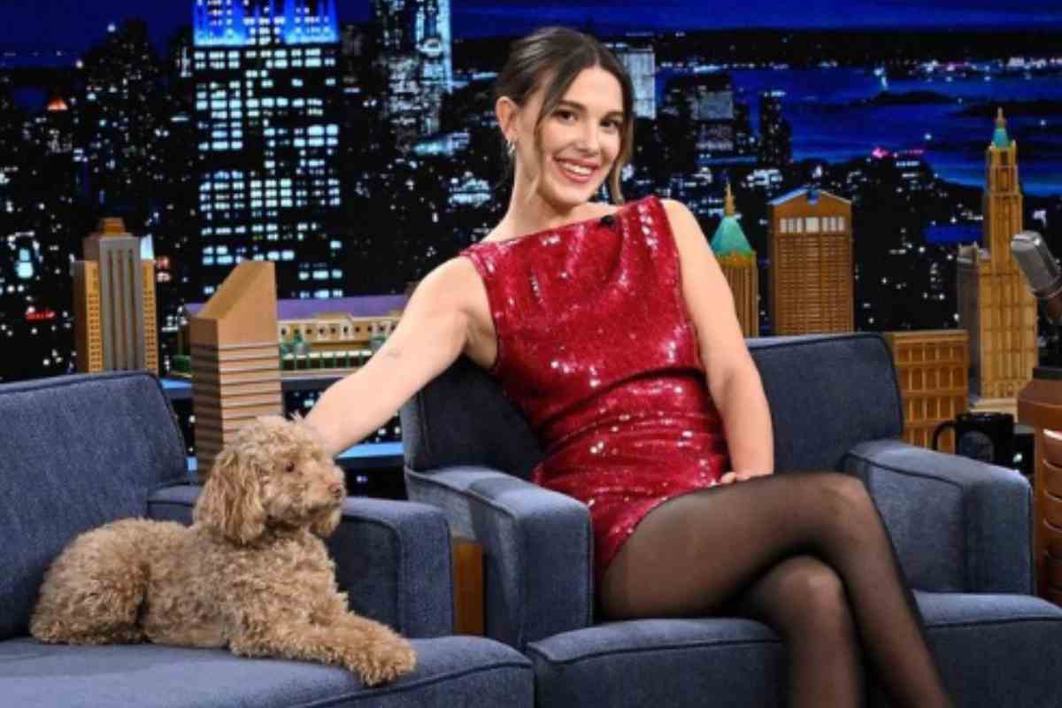 Millie Bobby Brown sempre più americana.