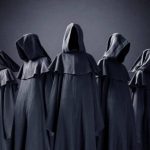 Beccata un'anziana signora, membro di una setta religiosa italiana.