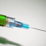 Eccesso di morti in UK: colpa dei prodotti a base di mRNA?
