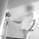 Ricordate l’ex vigile che timbrava in mutande? La sentenza della cassazione lascia a bocca aperta