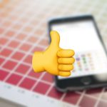 Perché la Gen-Z giudica l’emoji del pollice in su come passivo-aggressiva?