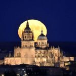Superluna Blu di lunedì 19 agosto: che cos’è questo fenomeno così raro e quando vederla in Italia
