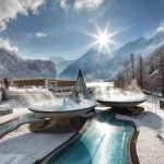 L’Aqua Dome Hotel: un’oasi tra le montagne austriache che sembra atterrare dallo spazio