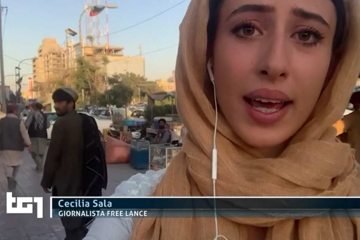 Chi è Cecilia Sala e perché è incarcerata in Iran? Il nuovo caso che scuote la libertà di espressione